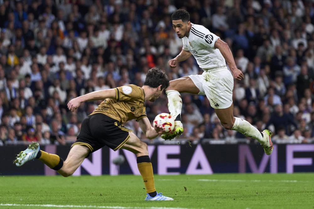 乌镇峰会热词问答｜ “AI换脸”以假乱真 如何辨别防范？.